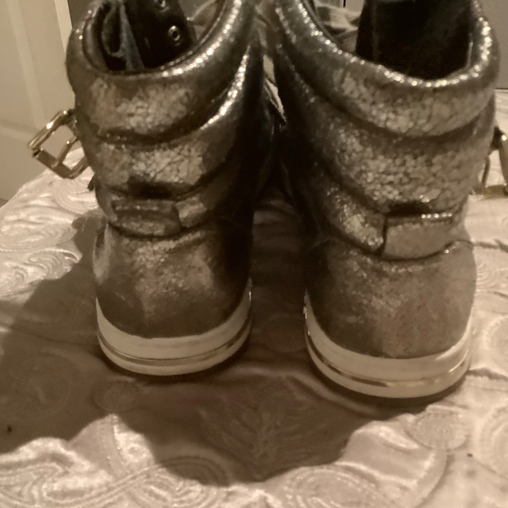 Runners - Picture 3 of 6